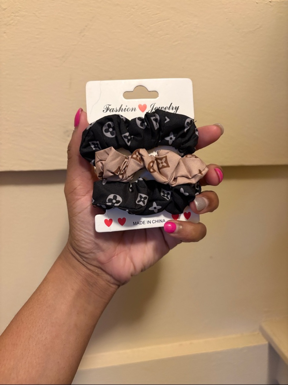 Fashion Jewelry Black & Beige Patterned Kids Scrunchie Trio